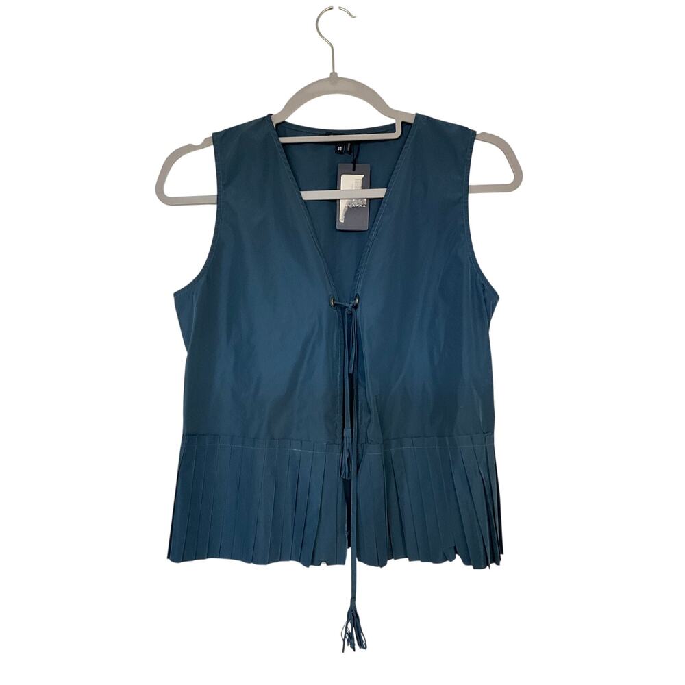 Ermanna blue top